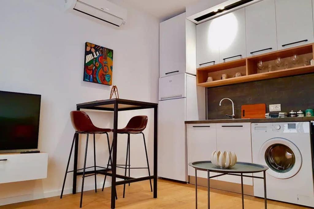 טיראנה Lina -Tia Lovely New Bazaar Apartment מראה חיצוני תמונה
